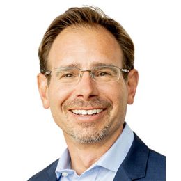 Conrad Bellehumeur, conseiller principal Paris